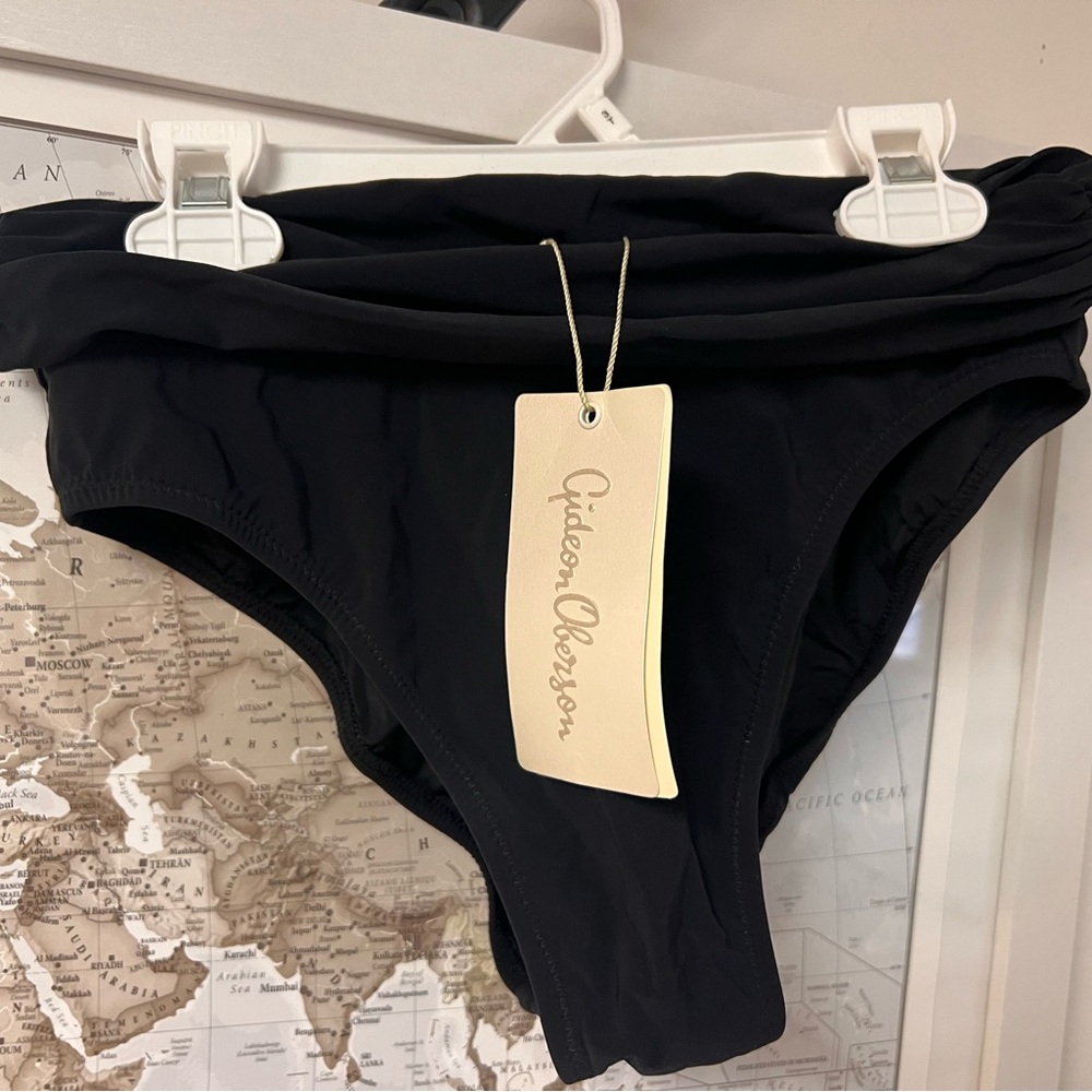Black Bottoms